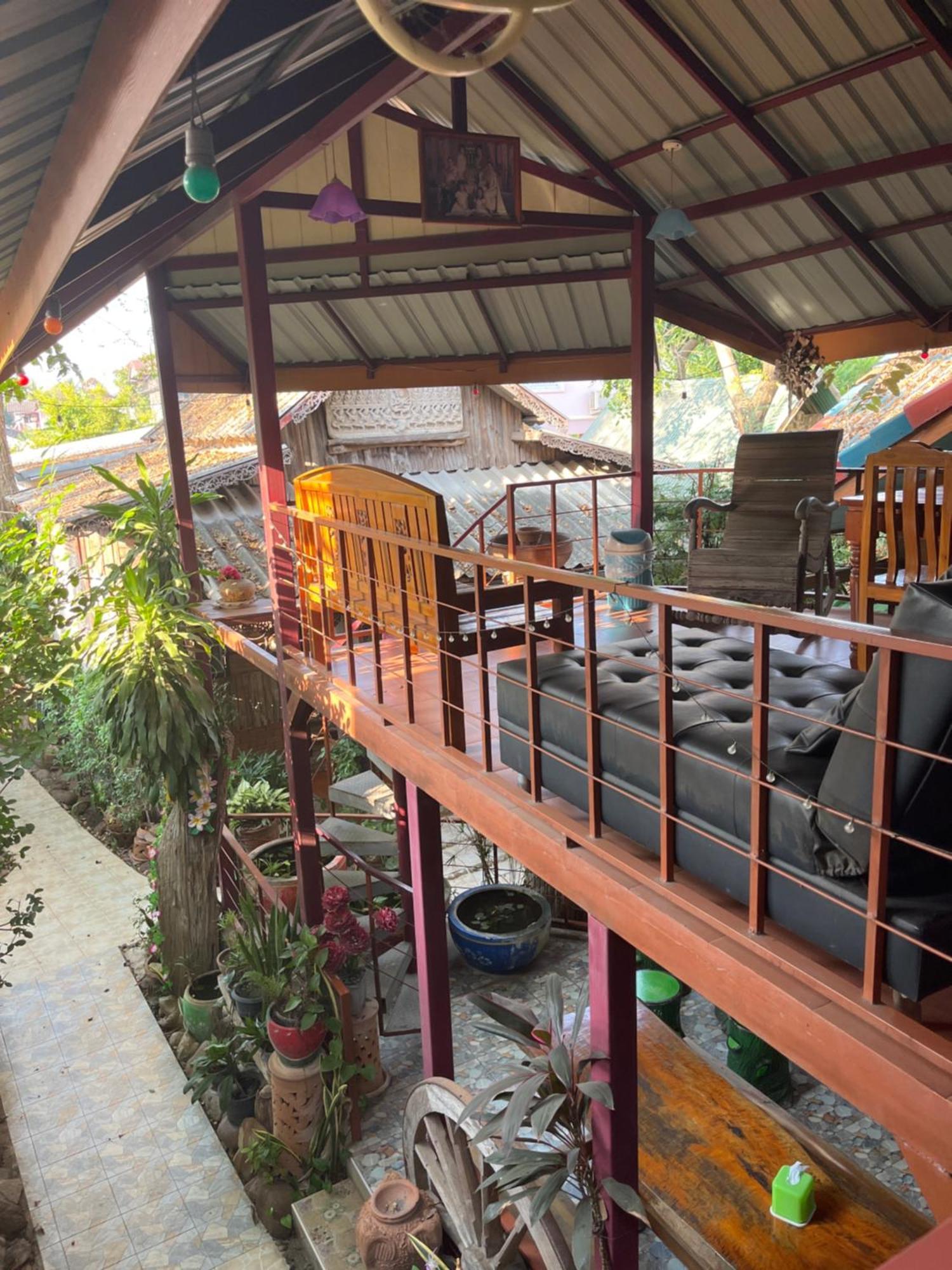 Three J Guesthouse Kamphaeng Phet Exterior foto